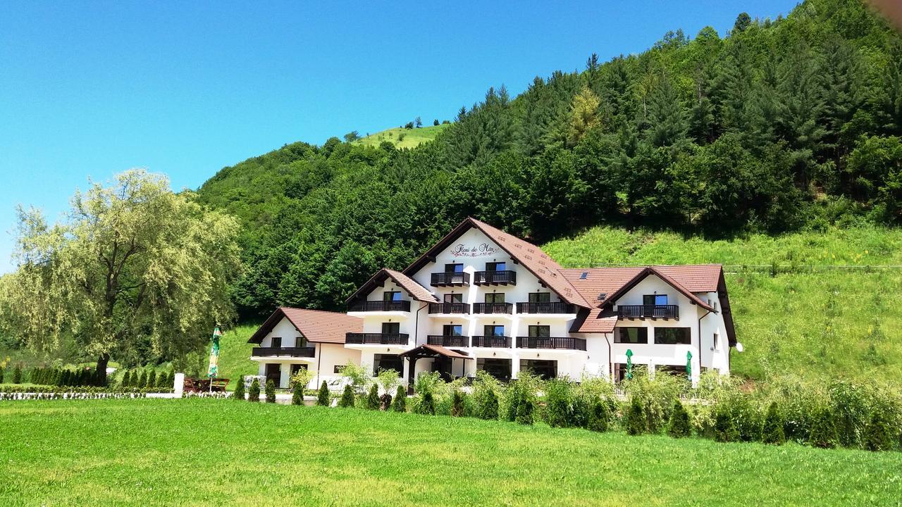 Hotel Flori De Mar Poiana Mărului Exterior foto